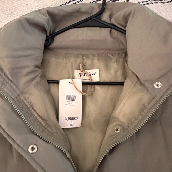 Olive Green Puffer - Picture 2 of 2